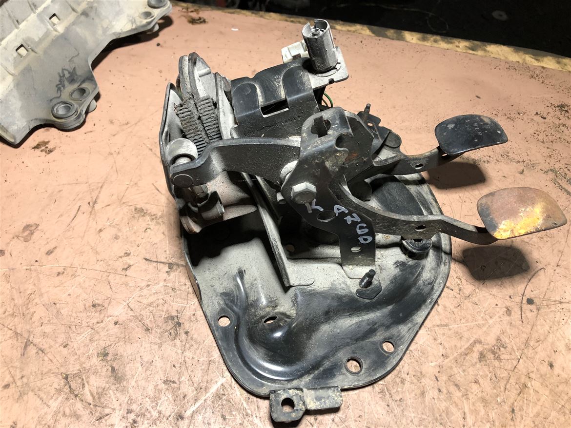 Renault Clio Sport 2001-2005 Fren Debriyaj Pedal Takımı