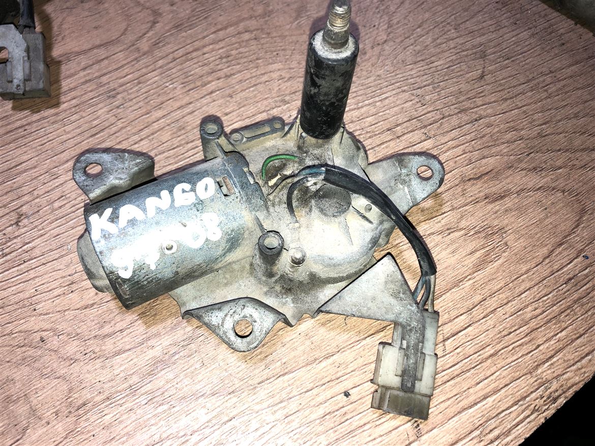 Renault Kangoo 1997-2008 (Çift Kapı) Arka Cam Silecek Motoru