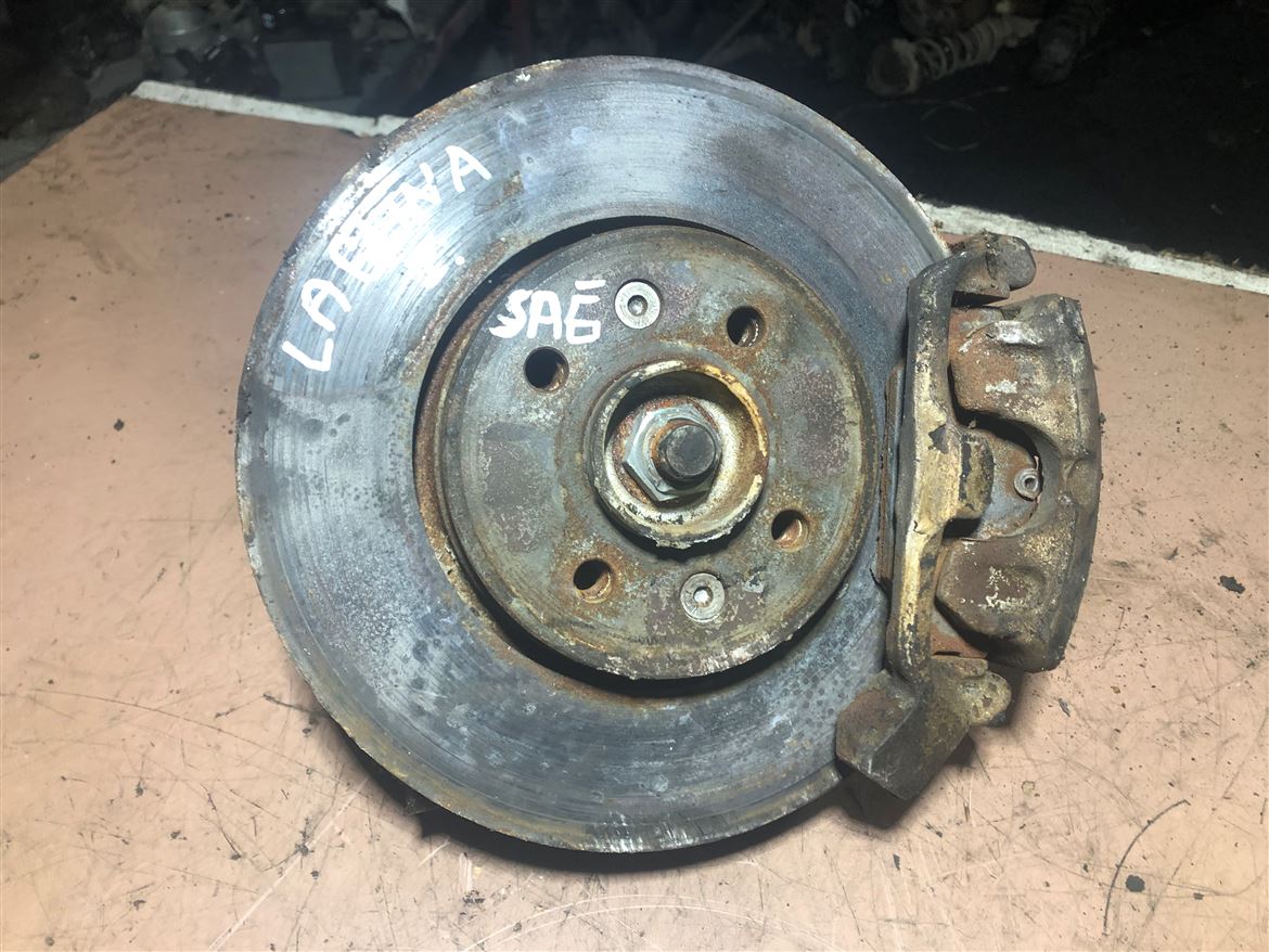 Renault Laguna 1 1994-2001 Sol Aks Taşıyıcı