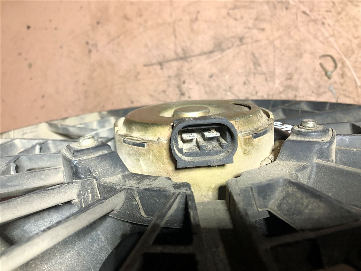 Renault Megane II Scenic II Klima Radyatör Fan Motorunu (SGR-59662)