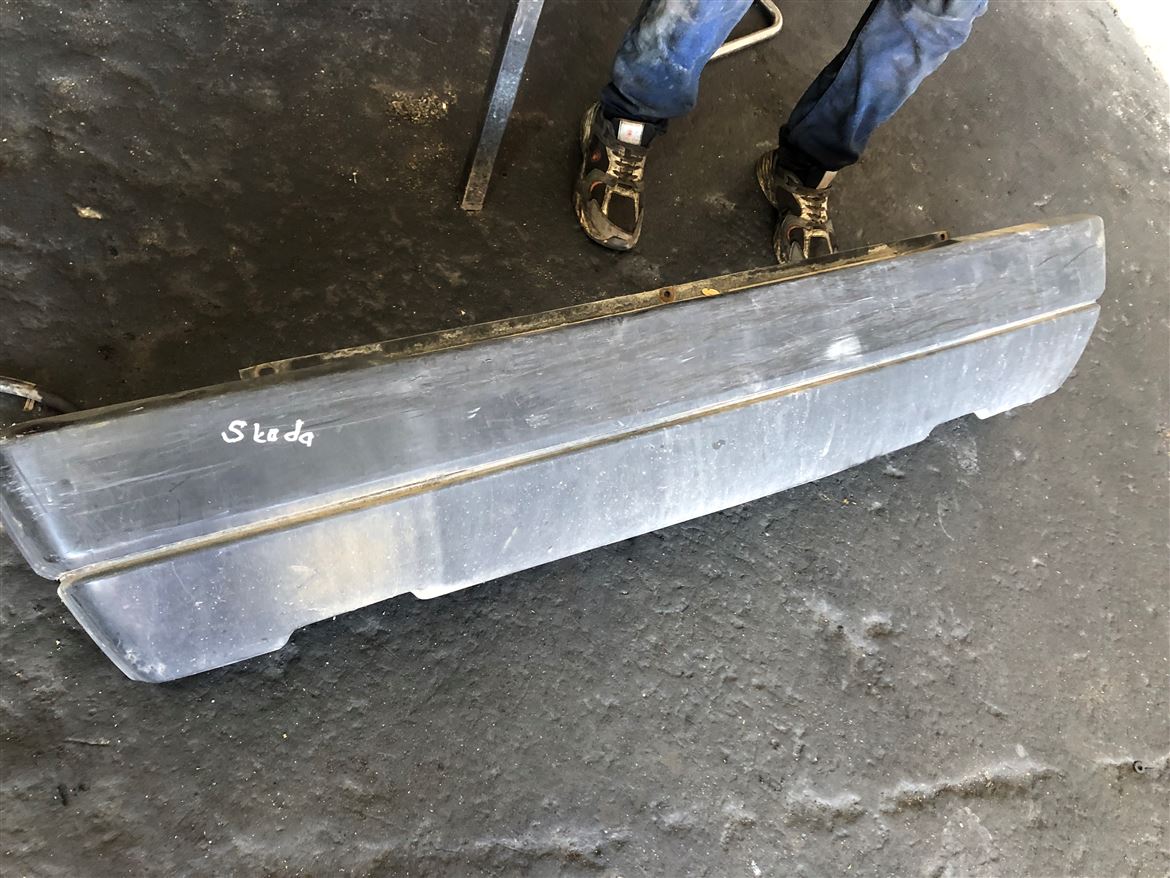 Skoda Favorit Arka Tampon