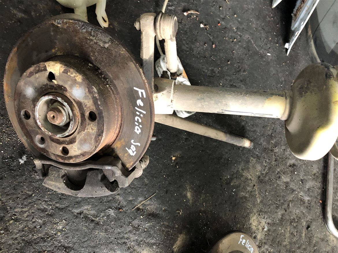 Skoda Felicia Pikup Sağ Ön Amortisör Helezon Yayı Porya Taşıyıcı