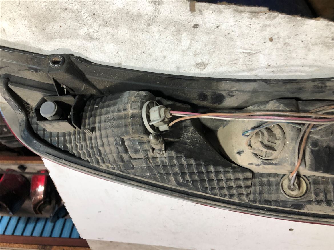 Tata İndica Sağ Stop Lambası (6)