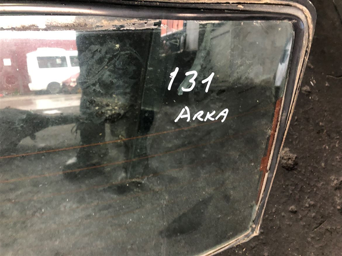 Tofaş Murat 131 Arka Cam