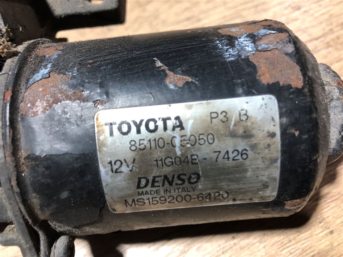 Toyota Avensis 2003-2008 Ön Cam Silecek Motoru 85111-05050