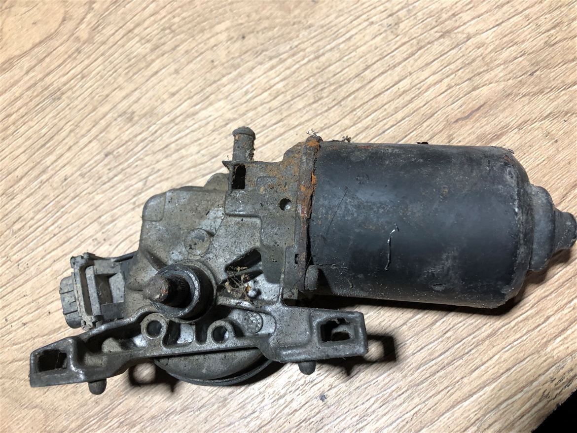 Toyota Avensis 2003-2008 Ön Cam Silecek Motoru 85111-05050