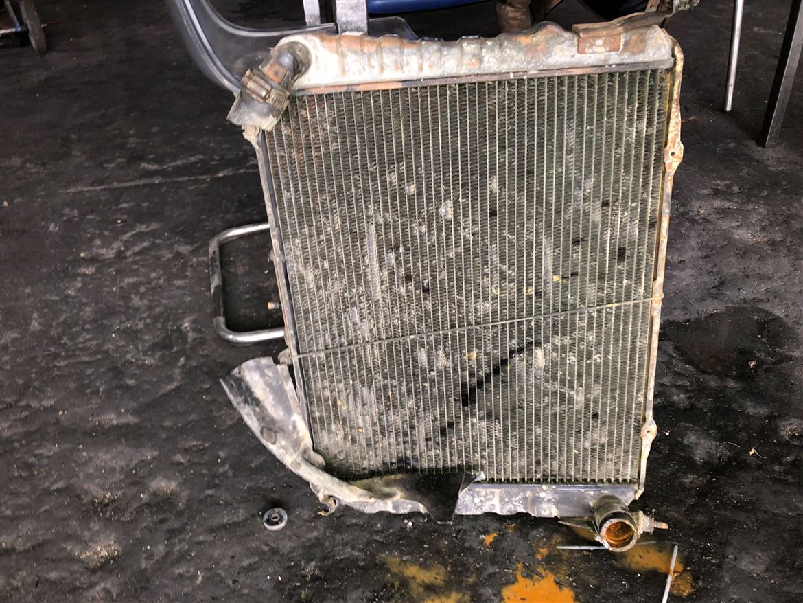 Toyota Hiace Su Radyatörü