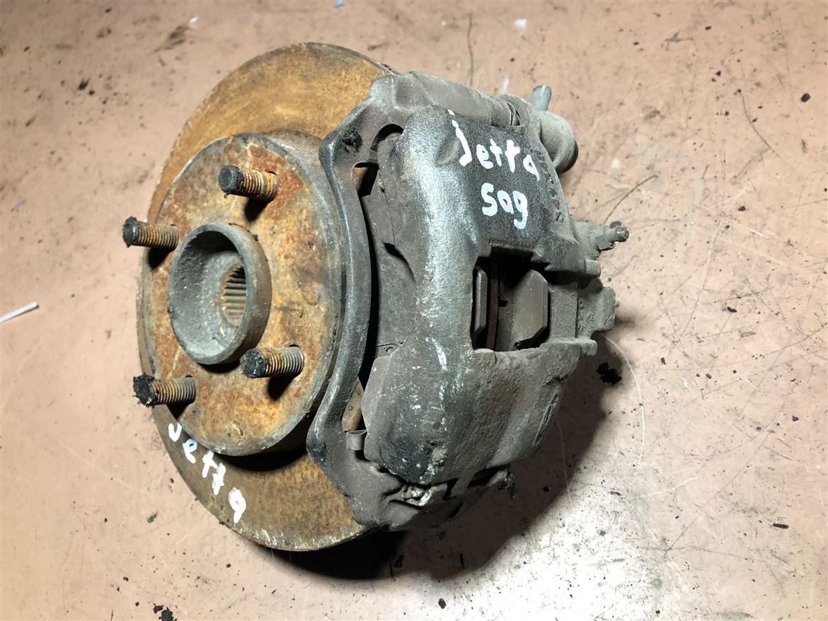 Volksvogen Jetta 1982-1986 Sağ Ön Fren Kaliperi