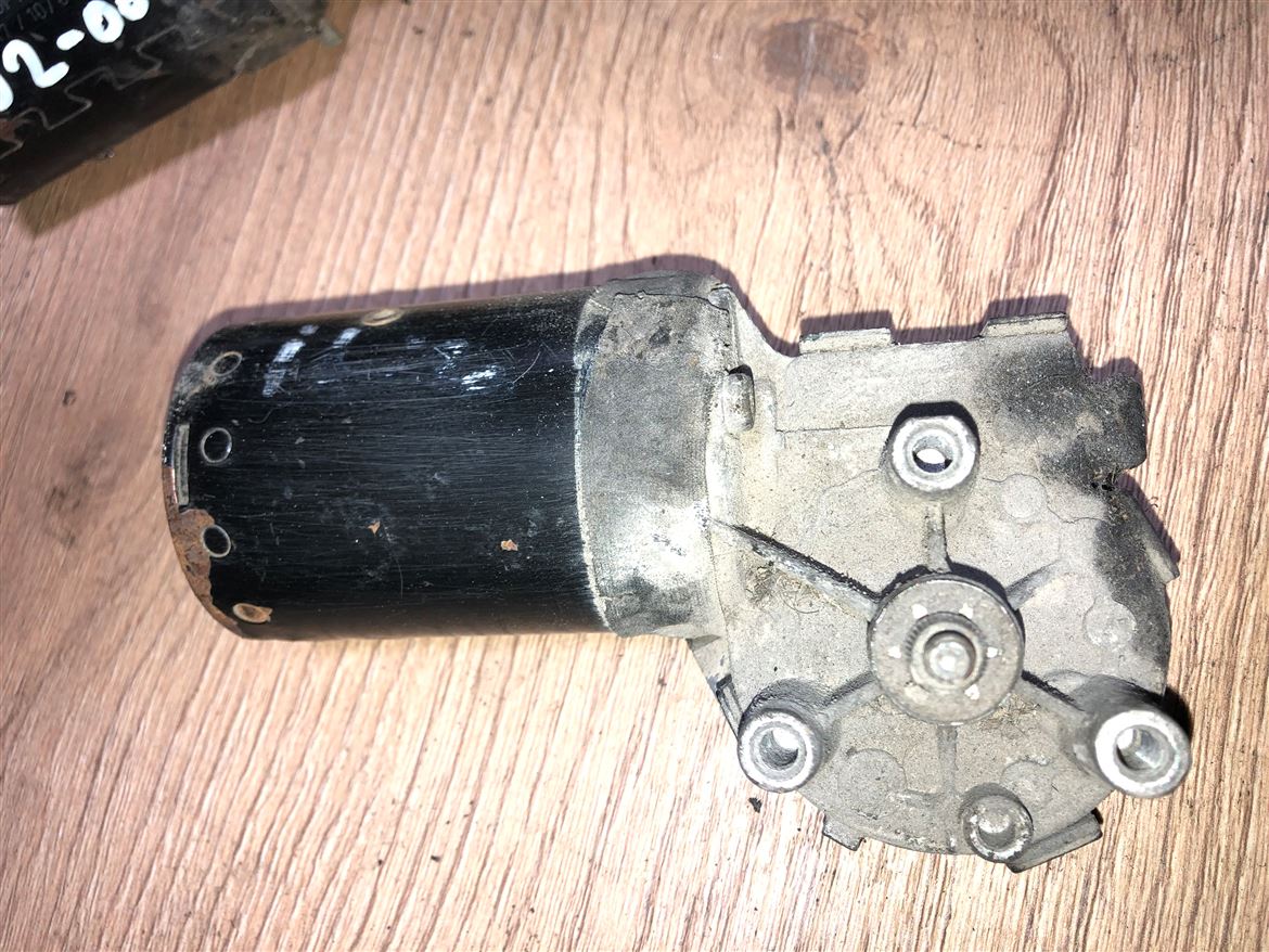 Volkswagen Polo Caddy 1995-2003 Ön Cam Silecek Motoru (BOSCH)