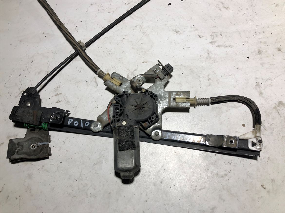 Volkswagen Polo Classic 1996-2001 Sol Arka Cam Krikosu (2)