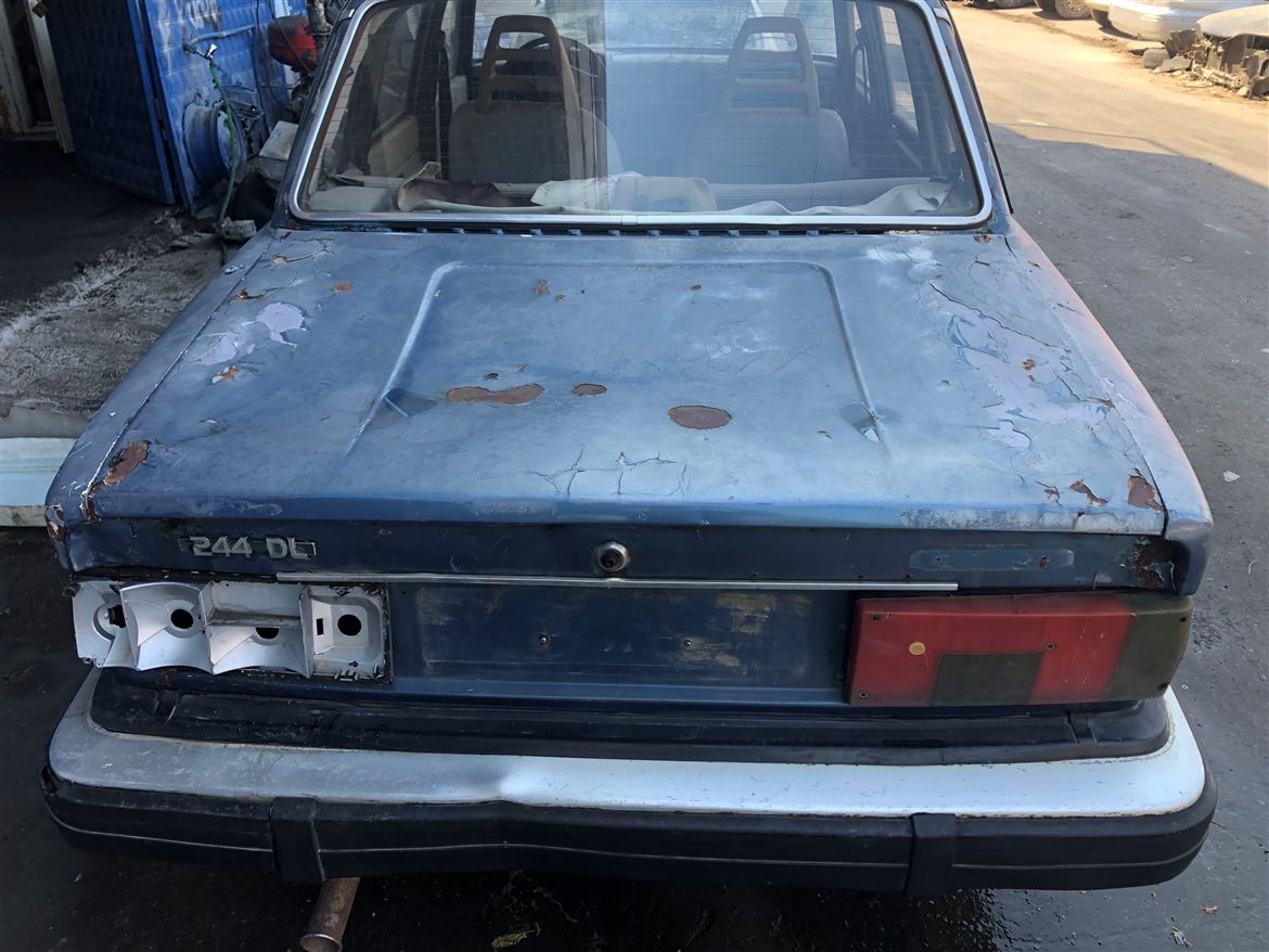Volvo 240 244 Bagaj Kapağı