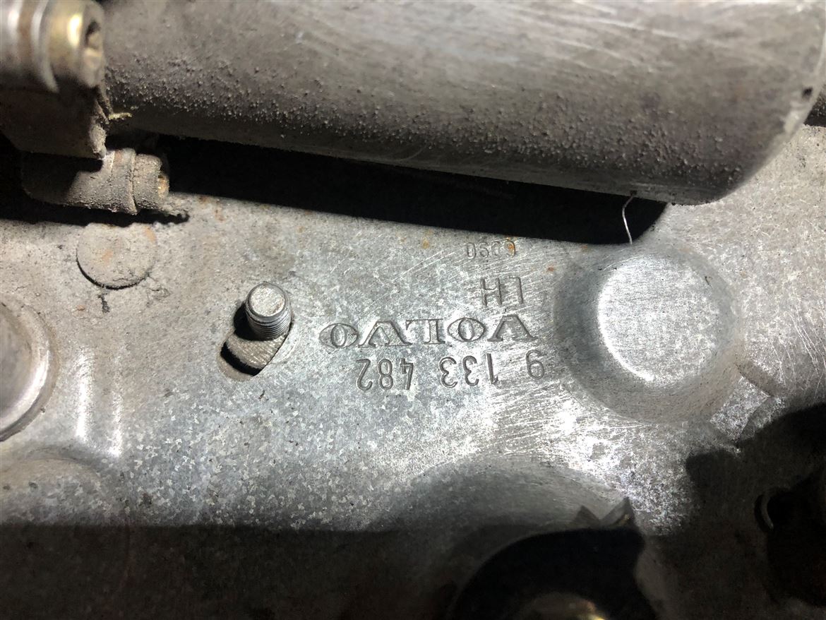 Volvo 850 Sol ÖN Kapı Cam Krikosu