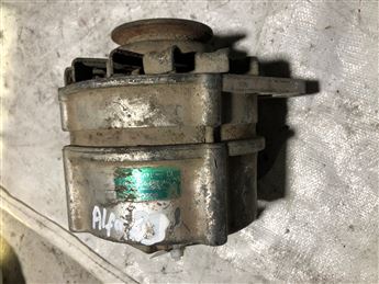 Alfa Romeo 33 1973-1989 (0120489911 BOSCH) Çıkma Ş