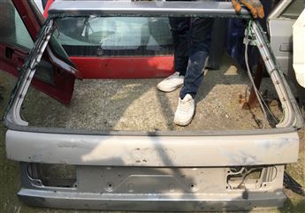 Audi 100 Avant SW 1991-1994 Çıkma Bagaj Kapağı