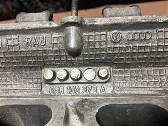 Audi A3 A4 A6 TT 1.8 20V 1996-01 Silindir Kapağı 058103373A