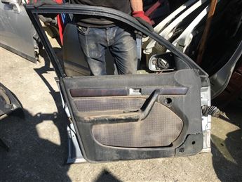 Audi A4 1994-2002 Sol Ön Kapı