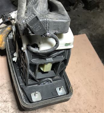 Audi A6 2005-2010 Otomatik Vites Kolu Mekanizması Halatı (4F1713041P)