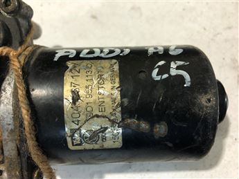 Audi A6 3.0 Quattro 2005-2011 Ön Cam Silecek Motor