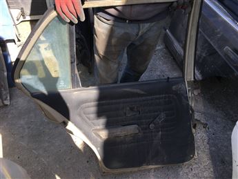 BMW 3 Serisi E30 1983-1991 Sol Arka Kapı