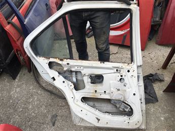 BMW 3 Serisi E36 1991-1999 Sol Arka Kapı