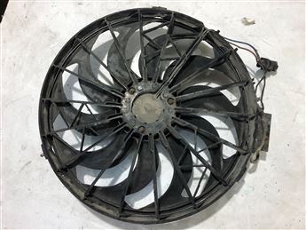 BMW 3 Serisi E36 Çıkma Radyatör Fan Motoru