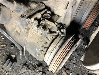 BMW 5.25 D (E39) Klima Komprasörü