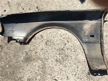 BMW E30 3 Serisi Sağ Ön Çamurluk