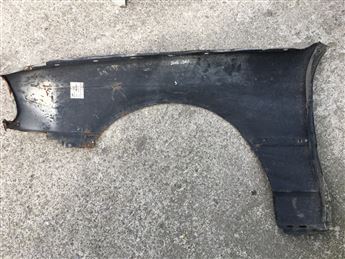 BMW E30 3 Serisi Sağ Ön Çamurluk