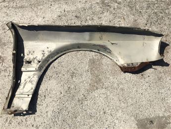 BMW E30 3 Serisi Sol Ön Çamurluk