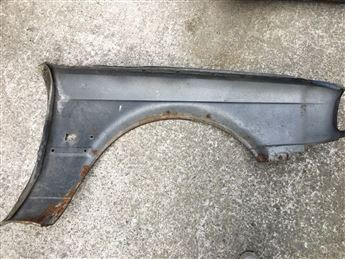 BMW E30 3 Serisi Sol Ön Çamurluk