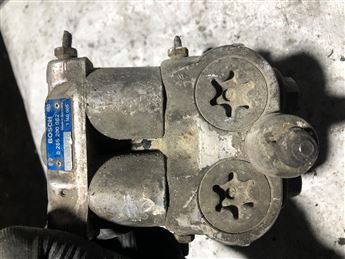 BMW E34 5 Serisi (0265200062) Çıkma ABS Pompası