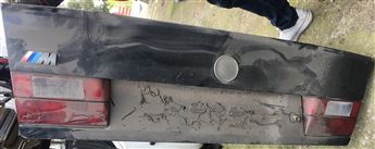 BMW (E34) 5.20 1990-1995 Çıkma Bagaj Kapağı