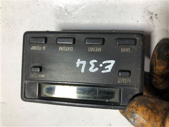 BMW E34 Dijital Saat