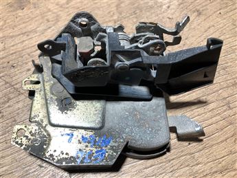 BMW E34 Sol Arka Kapı Kilidi