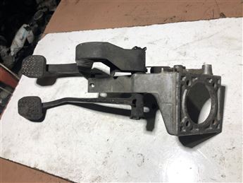 BMW E36 - E46 Fren Debriyaj Pedalı (1158660)