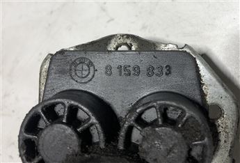 BMW E39 1995-2004 Sol Arka Cam Krikosu 8159833