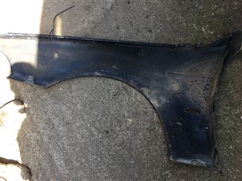 BMW E39 5 Serisi Sağ Ön Çamurluk