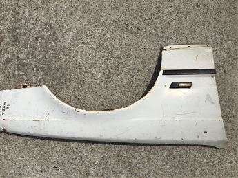 BMW E39 5 Serisi Sağ Ön Çamurluk