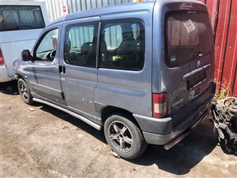 Citroen Berlingo 2002-2008 Tek Kanat Bagaj Kapağı