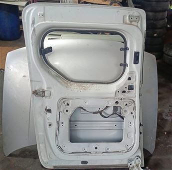 Dacia Dokker Sol Sürgülü Kapı