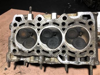 Daewoo 0.8 6V (F8C Karbüratörlü) Damas Matiz Tico Silindir Kapağı (2)
