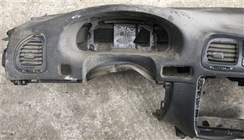 Daewoo Nubira 1998 Göğüslük Torpido