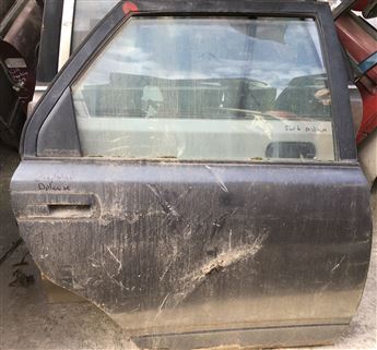 Daihatsu Applause Sağ Arka Kapı 