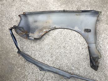 Daihatsu Applause Sağ Ön Çamurluk