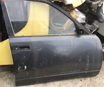 Daihatsu Applause Sağ Ön Kapı