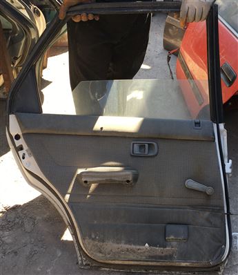 Daihatsu Applause Sol Arka Kapı