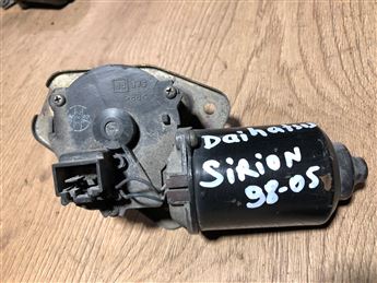 Daihatsu Sirion 1998-2005 Ön Cam Silecek Motoru