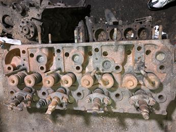 Fiat 50NC Motor Silindir Kapağı (2)