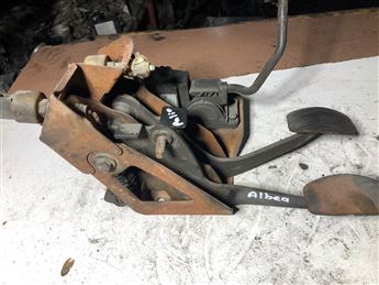 Fiat Albea Palio 1.3 JTD Gaz Fren Debriyaj Pedal Takımı