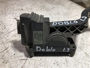 FIAT DOBLO 1.9 JTD Gaz Pedali 0281002415 BOSCH